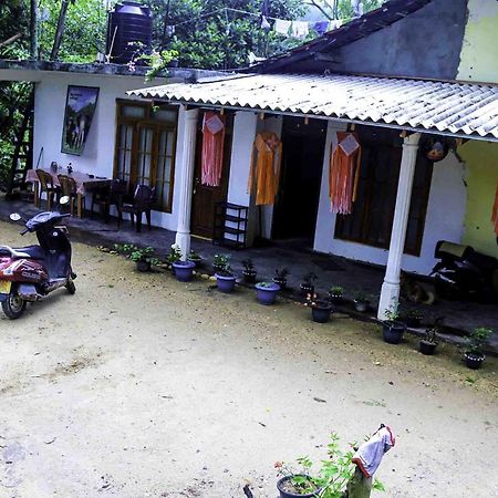 Yoho Chamith Homestay Ella Exteriör bild